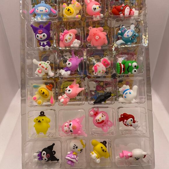 Sanrio Advent Calendar Collector Figures - Picture 2 of 2